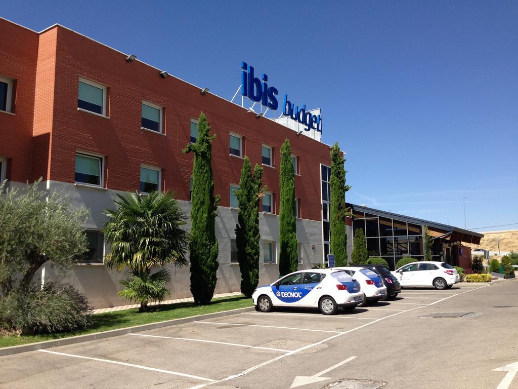 ホテル Ibis Budget Madrid Alcala De Henares La Dehesa エクステリア 写真